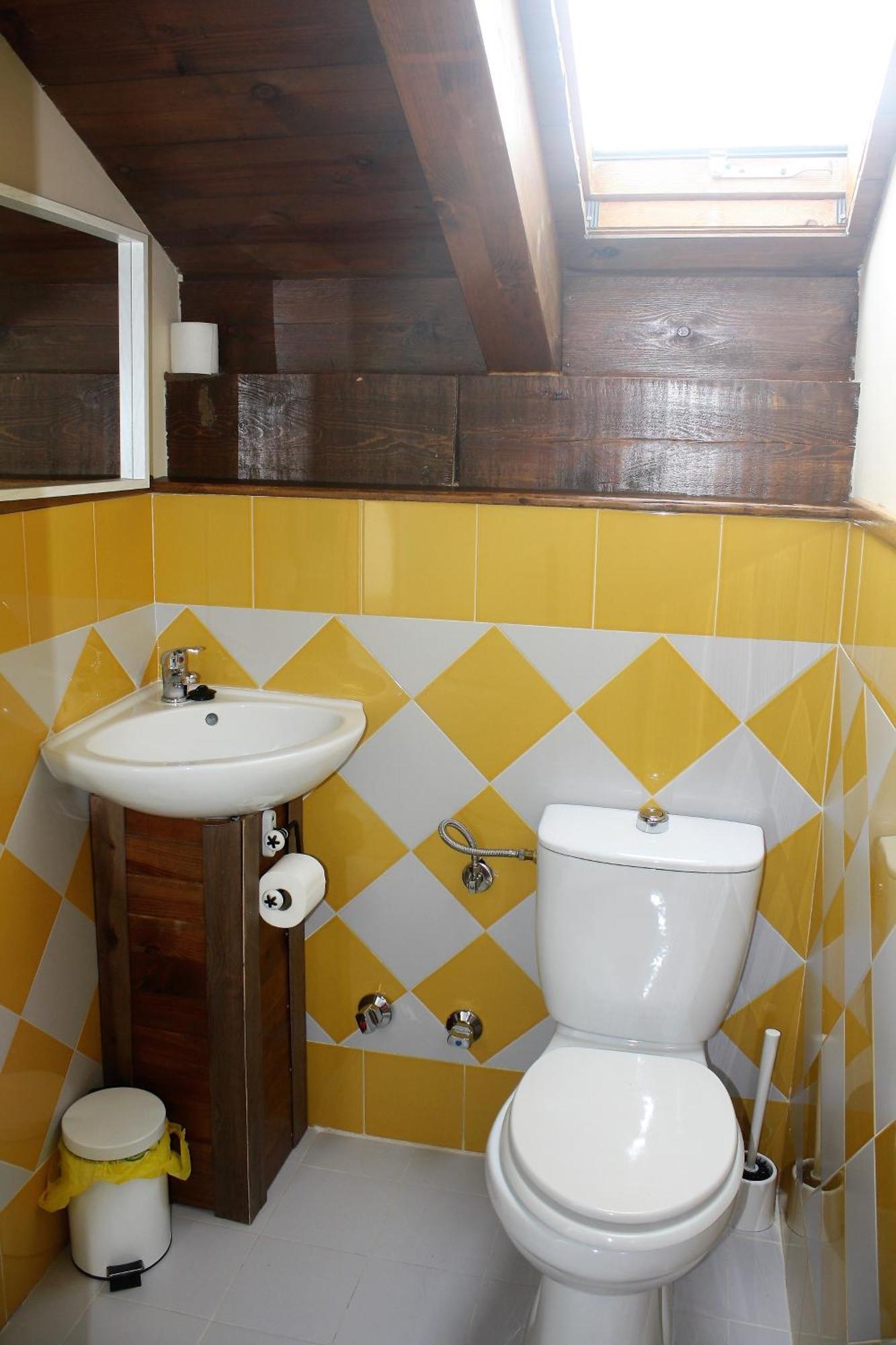 Albergue A'Noguera Castiello de Jaca Bagian luar foto